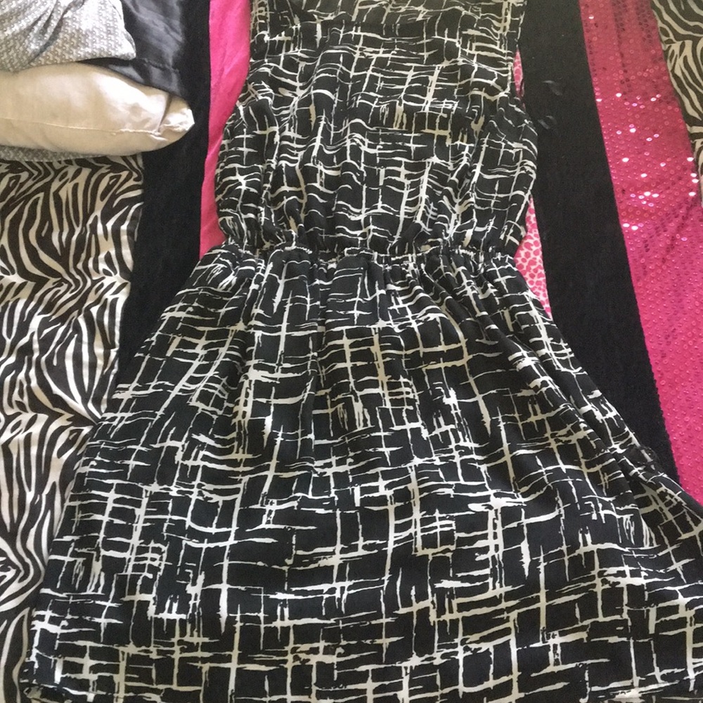 Black and White Hot dress🖤